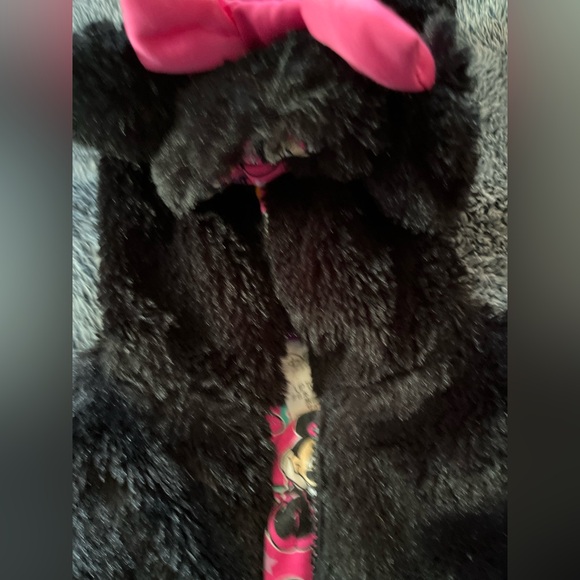 Disney store toddlers size 3 faux fur vest - Picture 2 of 6